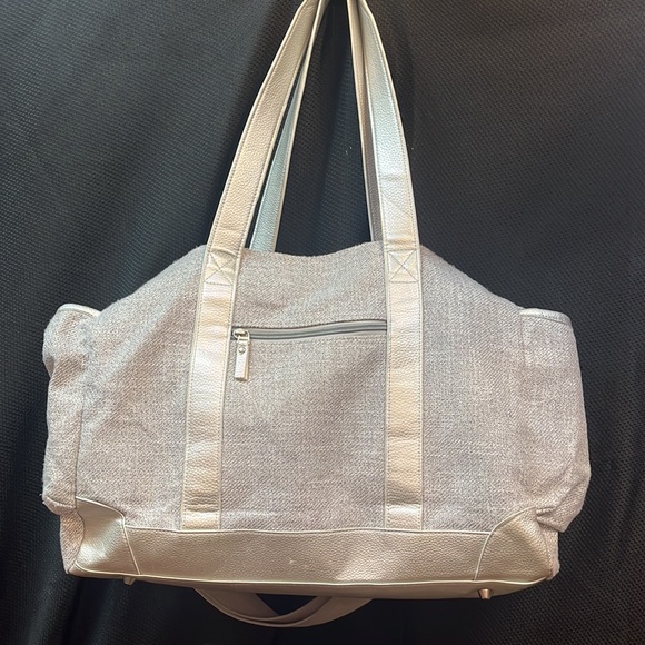 MB Krauss Silver/gray Large Diaper Bag - Picture 9 of 9
